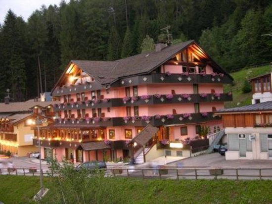   Hotel Luna Wellness 4* 